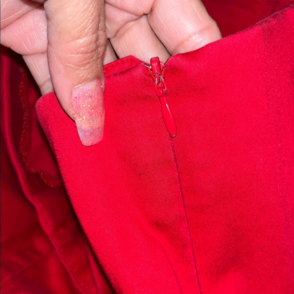 Multiples Bold Scarlet Wide Leg Pants - Picture 4 of 4